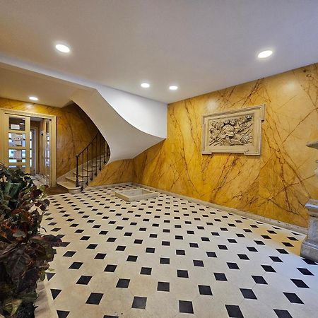 Invalides - Beautiful flat in central Paris Apartment Exterior foto